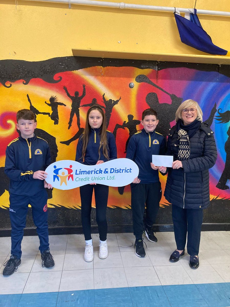 Limerick & District Credit Union were very happy to support @PatrickswellNS with their upcoming Six Bricks Maths Programme! Pictured here is Fiona Cox LDCU Business Development Manager presenting the cheque to the student council!