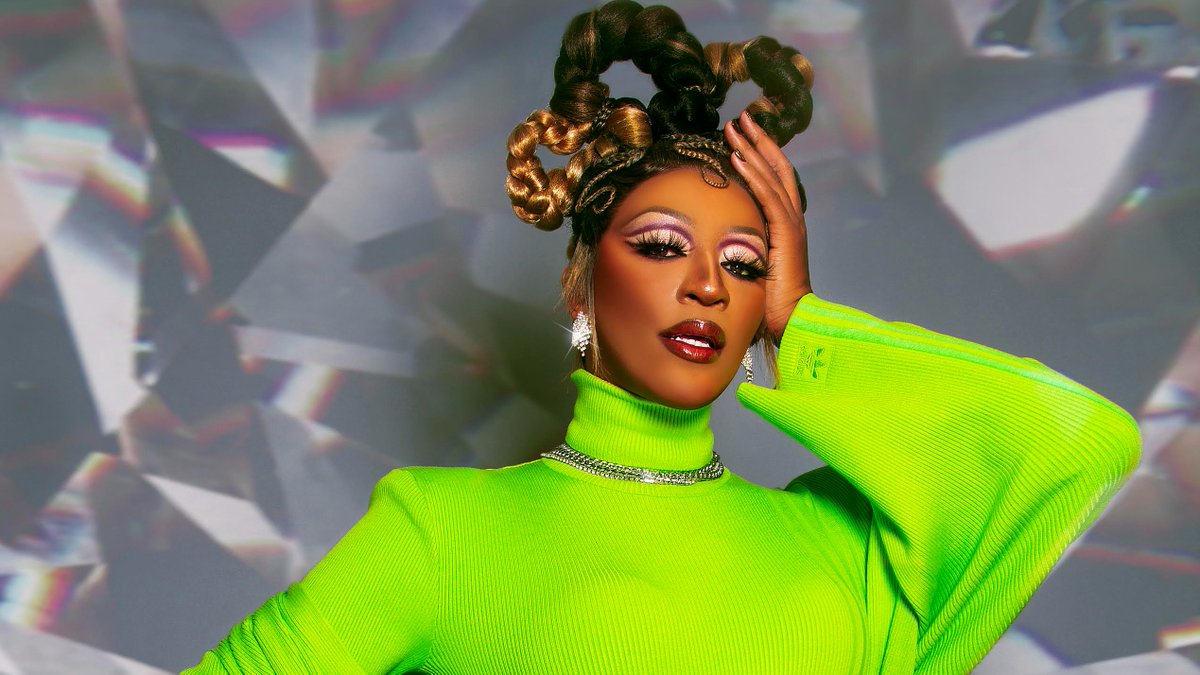 Coming up at 8:18... She's one of Canada's most iconic drag queens — and a Torontonian! @TynomiBanks has a big new show coming up next month. Plus, she's giving us a lesson on owning the runway ✨ Don't miss it!