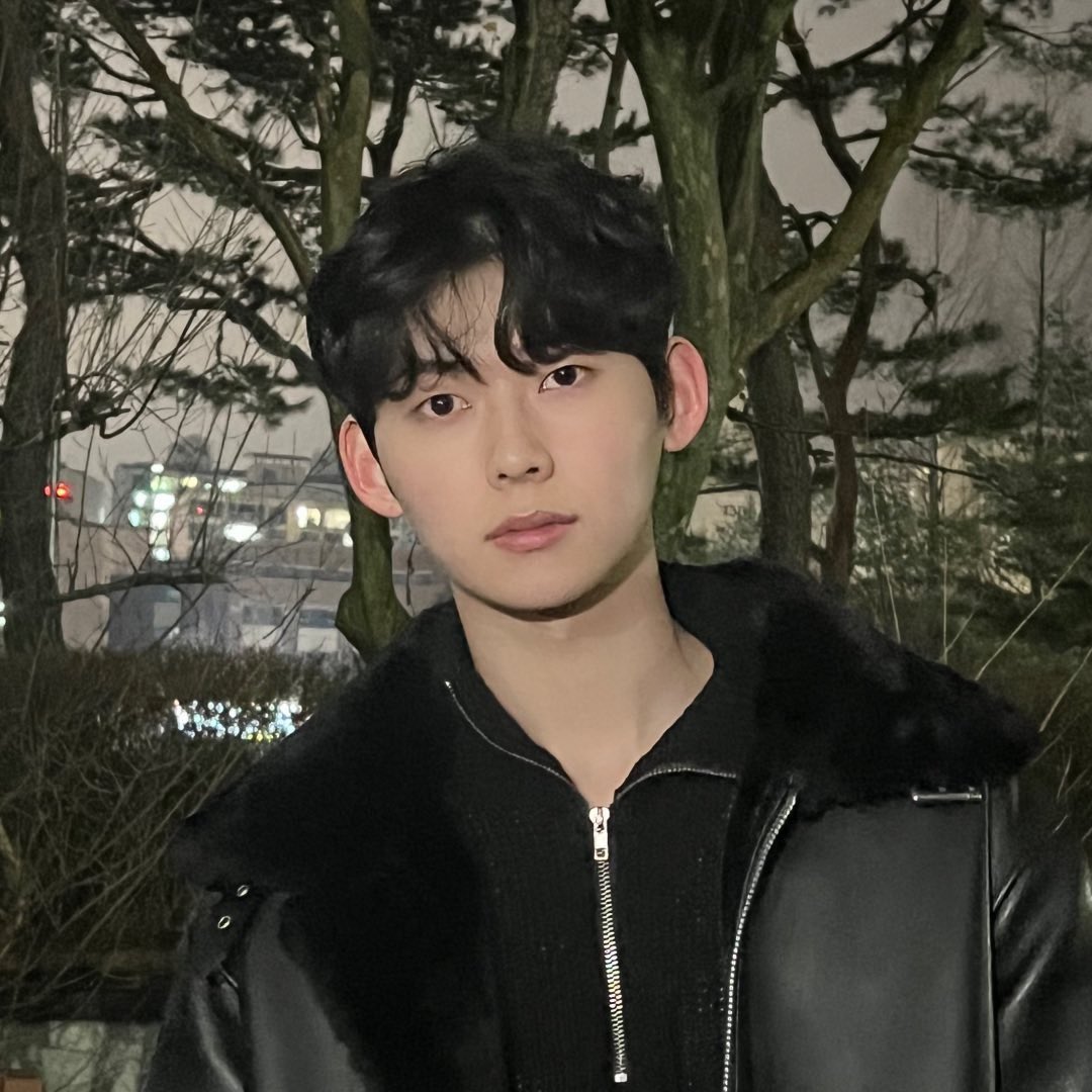 Debut_wonsuni's tweet photo. この1つ前は一瞬これでした🫣↓ https://t.co/INA2TqNqFR