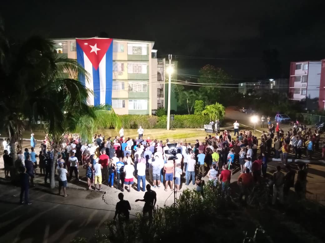GHNordelo5's tweet photo. Los #CDRCuba continuaremos desarrollando en todo el país  Barrio-Debates sobre los efectos del bloqueo de #USA contra nuestro pueblo. #Cuba #MejorSinBloqueo #UnblockCuba https://t.co/ZikKwumkDt
