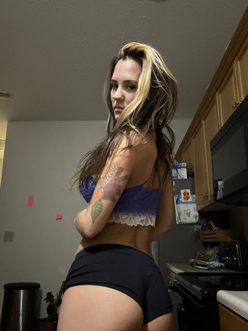 Good morning! Send coffee please ;) https://t.co/tVSIDcdZiT