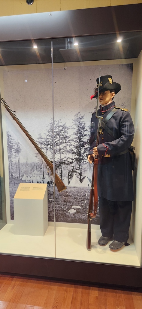 Step into a world where walls come alive with stories at Ft Lewis Army Museum. Our upgraded exhibits and refurbished interactives showcase the transformative influence of wallpaper, giving history a vibrant hue. Don't miss this educational experience!  @lewisarmymuseum