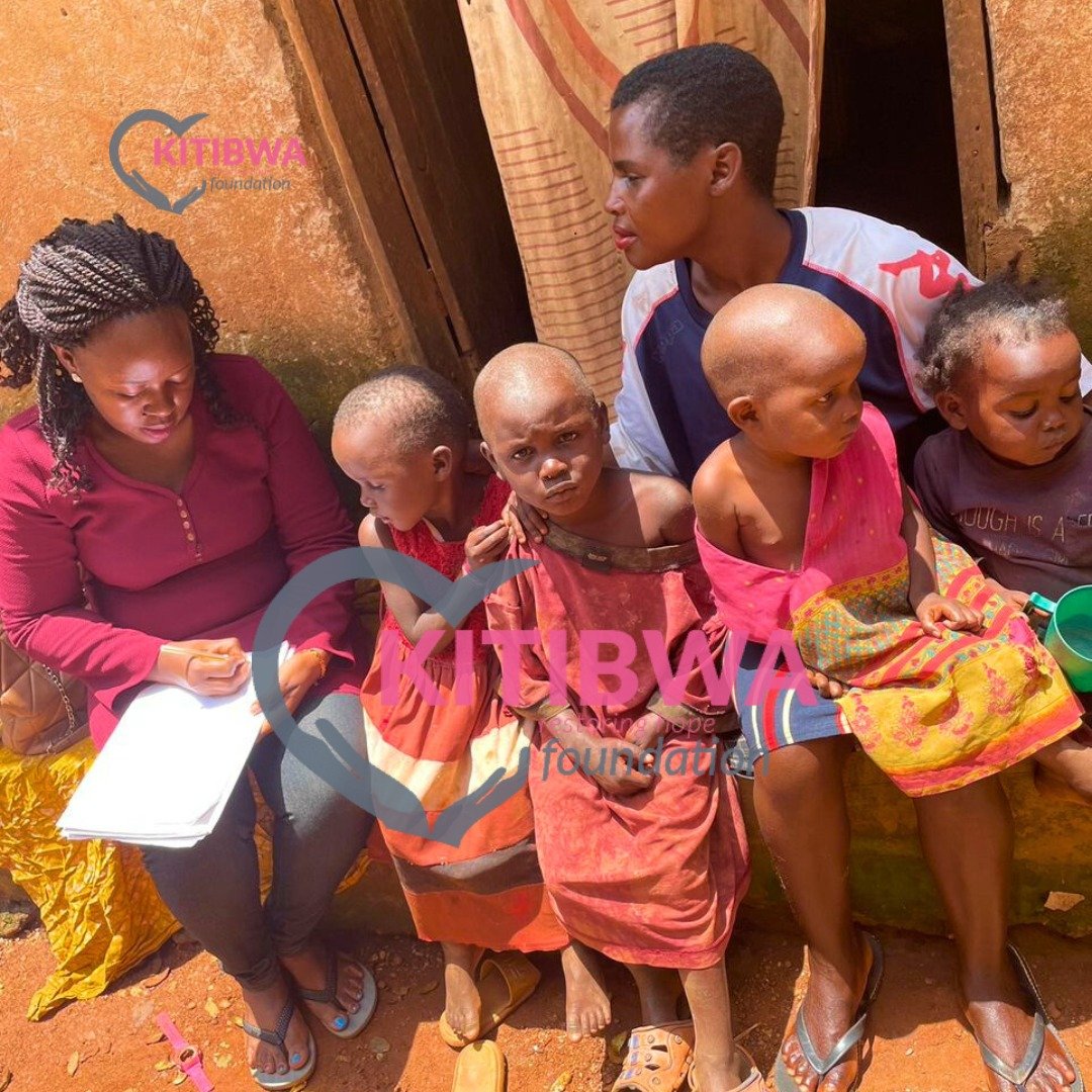 Our CEO interacting with a nzuno mother and her children. Books alone can fail a child from reaching their full potential without the right support. #AsomeBagsofHopeInitiative #EducationEmpowers #MakeJesusFamous #EveryChildThrives #MoreThanBooks #UgandaStrong #EmpoweringMothers