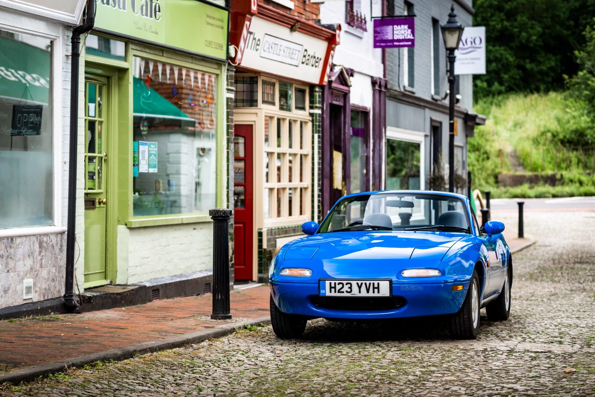 mazdaukpr's tweet photo. Happy Birthday H23 YVH - star of the Mazda UK Heritage Fleet, this Mariner Blue 1.6-litre Mk1 is an original UK car first registered on the 19th April 1991. 🎂33 🥳 https://t.co/vMMQmZGQEw