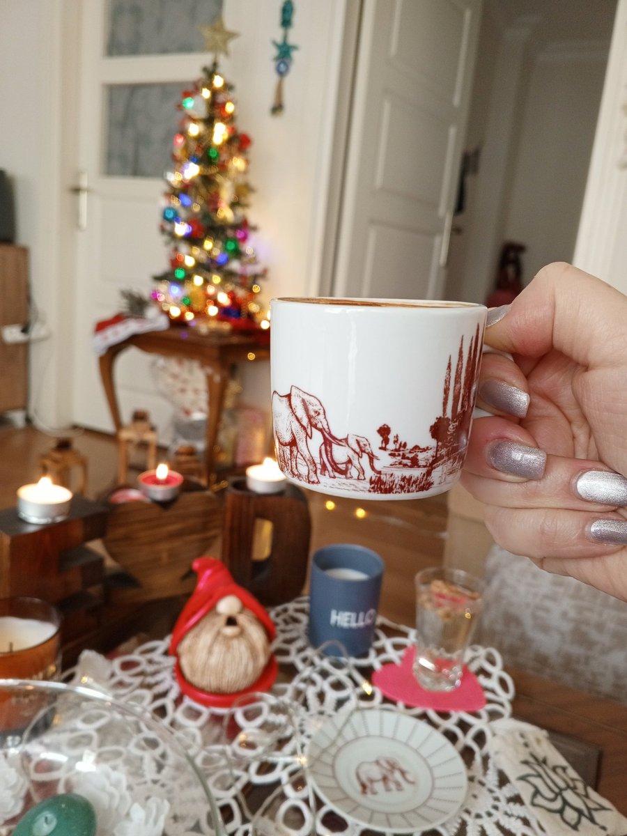 Gün ortası kahvesi

Bir afiyet olsununuzu alırım...