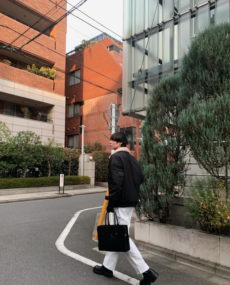 First_Memorie's tweet image. 🚶🏻‍♂️

➖ ig : first.kp  (Update)

#Firstkanaphan
#กองทัพของเฟิร์ส