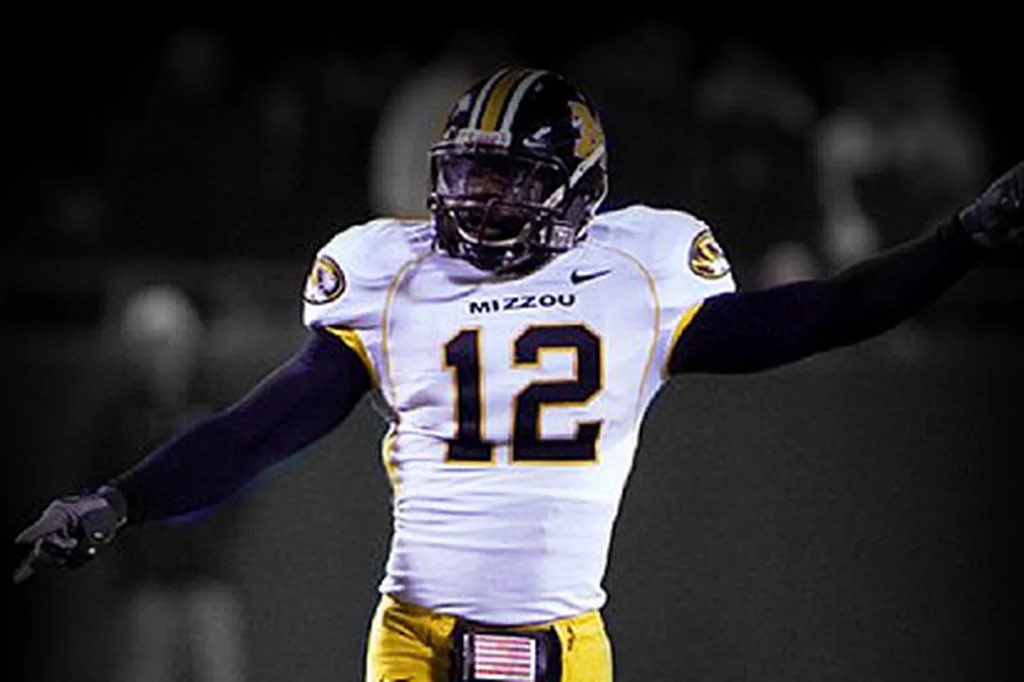 #AGTG I’m blessed to receive an offer from the University of Missouri‼️ #mizzou 

<a href="/MoodyFBall/">Moody Football</a> <a href="/jakeganus/">Jake Ganus</a> <a href="/CoachCampbell45/">Brandon Campbell</a> <a href="/CoachJBG3/">Coach J. Gaines III</a> <a href="/CoachL__/">Coach L</a> <a href="/ChadSimmons_/">ChadSimmons</a> <a href="/Camwillis_/">Cam Willis</a> <a href="/DemetricDWarren/">Demetric D. Warren</a> <a href="/TheUCReport/">Billy Tucker</a> <a href="/adamgorney/">Adam Gorney</a> @RivalsWardlaw @SWiltfong247 @RivalsJohnson <a href="/MaxPreps/">MaxPreps</a> <a href="/DownSouthFb1/">Down South</a>