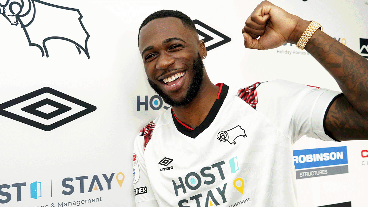 dcfcofficial's tweet photo. Our new winger! 🙌🐏

#DCFC https://t.co/4RZaEMWmQD