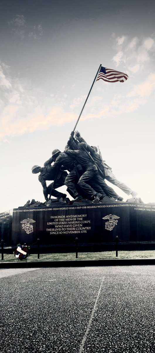 Nature0scapes's tweet photo. @admired_art U.S Marine-Corps Memorial, taken via IPhone 13 pro https://t.co/IGnqOpEyAI