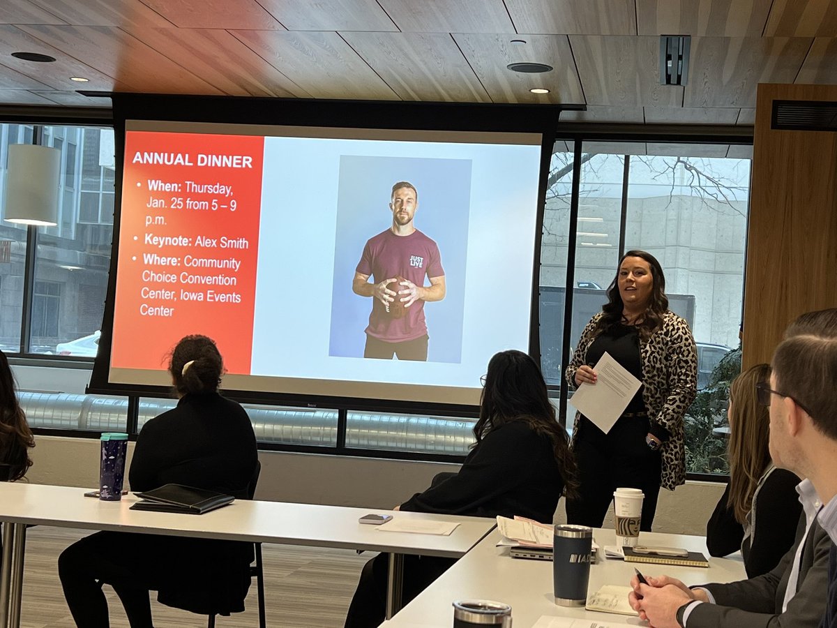 LoveDSM's tweet image. Team @DSMpartnership is fired up for our Annual Dinner this Thursday! Thanks @amelia_klatt, Director of Events, for your event leadership and to the entire team for contributing to a big night celebrating 2023 and kicking off 2024. Thanks @MeganRenkel for the Hyper energy drinks!