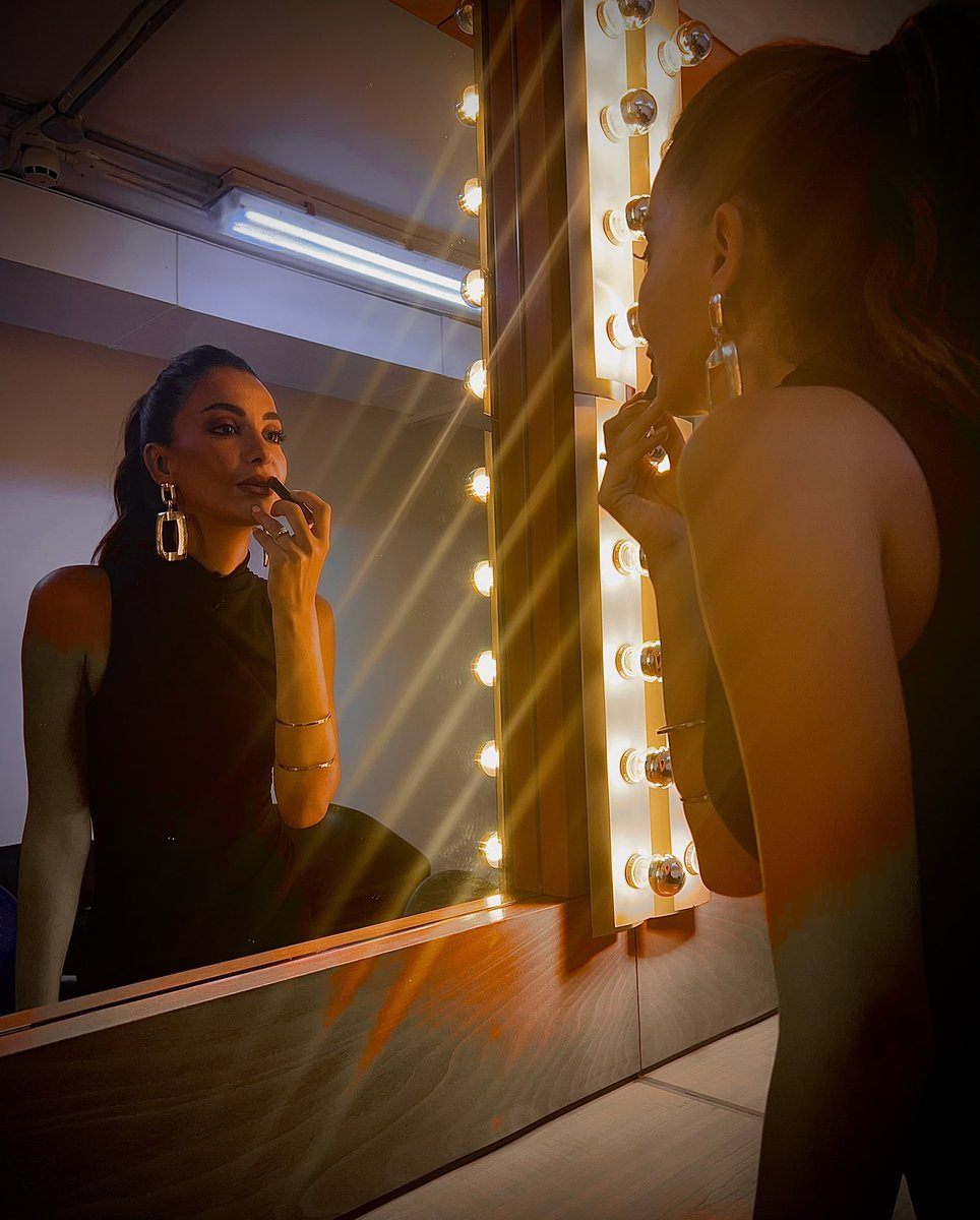 FarahMBitar's tweet photo. #عن_جد 
Don’t miss out tonight  9’30 pm are you ready? 😍💃 
@MTVLebanon https://t.co/l5tPknyowQ