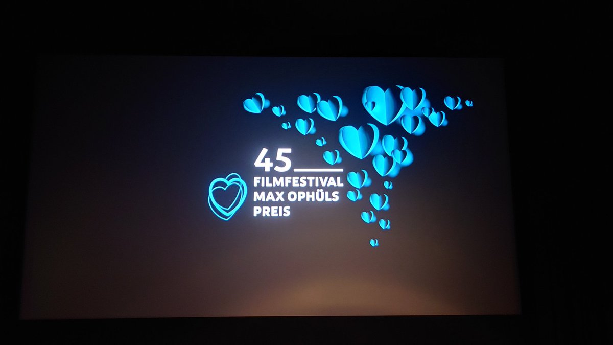 mwanke's tweet photo. Es leuchtet wieder blau! #ffmop https://t.co/hDyRBG9lPA