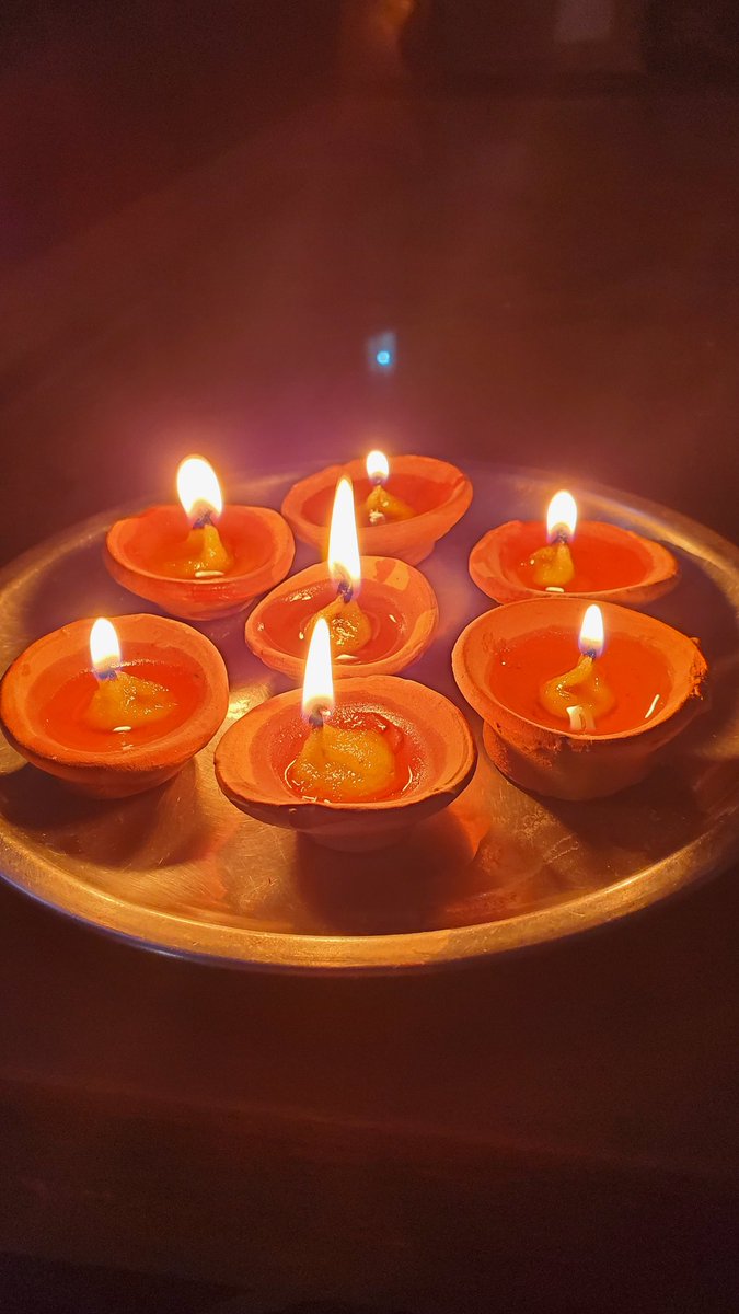 जय श्री राम
राम रामेति रामेति रमे रामे मनोरमे ।
सह्स्रनाम तत्तुल्यं राम नाम वरानने ।।

#GKC2024 #GlobalKayasthaConference #DeepDiyaCelebration #RamlalaPranPratishat #KayasthaUnity #GlobalHarmony #CulturalDiversity #CommunityGathering #SpiritualHarmony