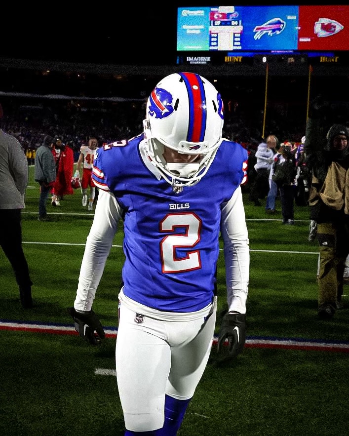 Kickers are more important than ever…

I’m adding the Tyler Bass blown FG to the all-time most heartbreaking list

If you’ve been a victim of kicker trauma, keep scrolling…this thread gets downright disgusting ⬇️