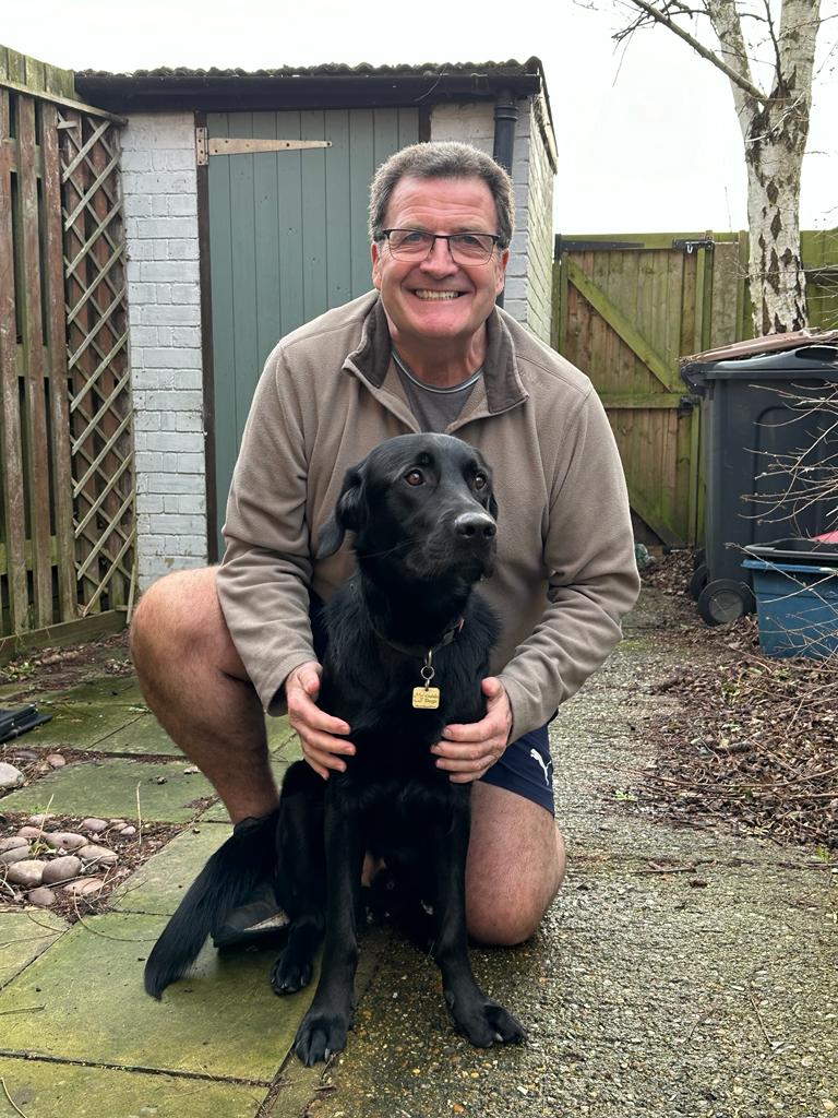 Delighted to drop in on <a href="/seandilleyNEWS/">Sean Dilley NEWS</a> for a brew &amp; to meet his astonishingly lovely <a href="/guidedogs/">Guide Dogs</a> Shawn.
Nearly 2 yrs without a Guide Dog was really, really tough, but Sean has his life back now.
Just hoping Human Sean goes on holiday soon so Shawn The Dog can come &amp; stay with us!