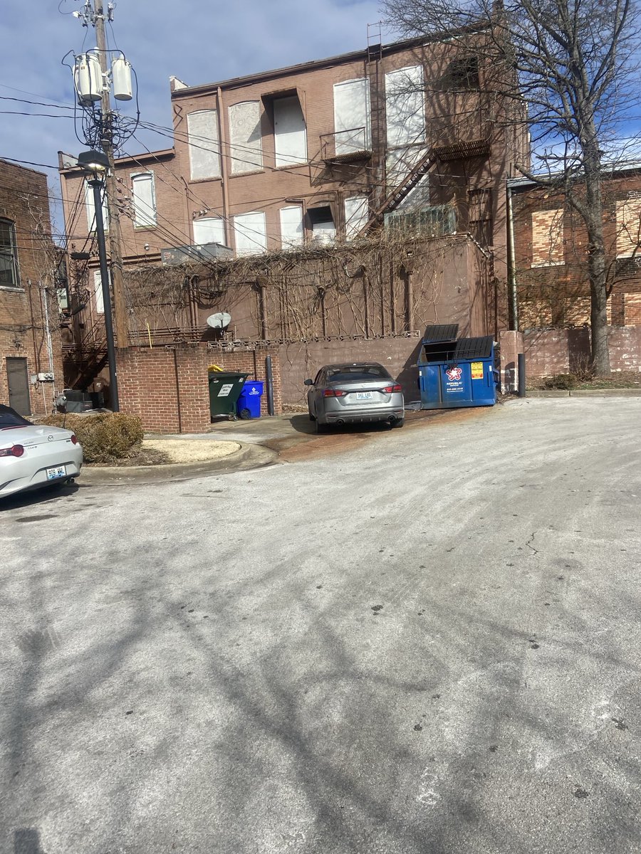 terryfrombg's tweet photo. When will Warren County Government get their own parking lot.   Getting old having to park two blocks from my work. https://t.co/9p0mhWHqtK