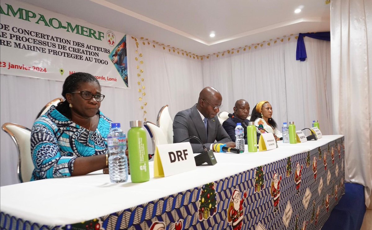 rampao_network's tweet photo. 🟢 Unique réseau d’Aires Marine Protégées (#AMP) en Afrique de l’Ouest, le Réseau régional d'Aires Marines Protégées en Afrique de l'Ouest ( #RAMPAO )entame ce jour les échanges avec l'ensemble des acteurs impliqués, pour la création d’AMP au Togo. C’est à travers une réunion de concertation qui se tient les 22 et 23 janvier 2024 à Lomé. 

Cet atelier d’envergure va aider à : 

📌-capitaliser les initiatives éparses menées visant la création d’aires marines protégées au Togo ;
📌- identifier les activités à mener pour la création d’aires marines protégées au Togo ;
📌- adopter les bases d’une synergie d’actions dans le domaine ;
📌- adopter une feuille de route pour la création d’aires marines protégées au Togo

La cérémonie d’ouverture de la rencontre a été présidée par le représentant du Ministre togolais de l’environnement, Monsieur Comlan AWOUGNON, en présence de Mme la Secrétaire Exécutive du RAMPAO, Marie Suzanne TRAORÉ, le président du RAMPAO, Colonel Mamadou Sidibé et la Directrice de la Direction des Ressources Forestières du Togo, Mme Lydia ATUTONU.
-----
@UNEP_Francais @IUCN @prcmarine @blue_centre @AFD_France @FMB_CaboVerde @amisdelascience @marystraore @PNBancarguin @wacaprogram