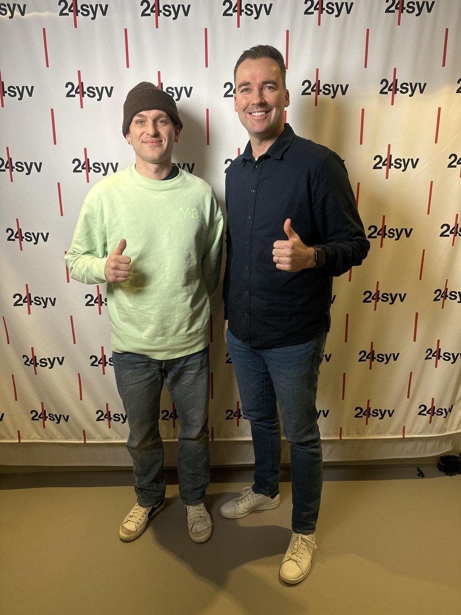 To nye halvlege af Fodbold FM:

- Status i Arsenal m. <a href="/t_ballegaard/">Thomas Ballegaard</a>
- Vejle-sagen forklaret af <a href="/MadsWehlast/">Mads Glenn Wehlast</a>
- Fyringen af Mourinho m. <a href="/ChrisKaiserD10S/">Chris Kaiser</a>
- Talentudviklingen i DBU m. <a href="/BrogaardKenneth/">Kenneth Brogaard</a>, <a href="/AJochumsen/">Anders Jochumsen</a> &amp; Søren Frederiksen

Giv det endelig et lyt!
open.spotify.com/show/6z7n4T8T7…