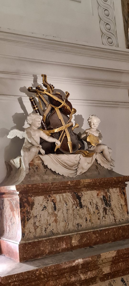 KevBLloyd's tweet photo. @rhodri Celestial Bassoons: Part IV -Karlskirche, Vienna

Came back to Twitter just for this. It can never end. https://t.co/aw6avUoyEA
