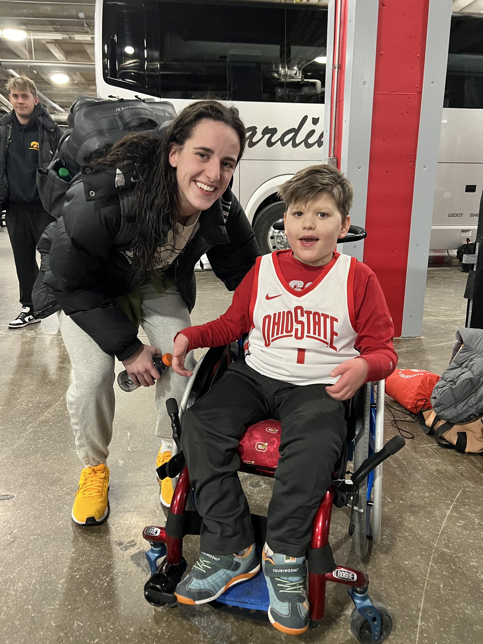 Kellyanne Stitts on X: "This was shared with me. Another cool moment to highlight after yesterday's game. Caitlin Clark took the time to meet with Landon after the game. He gave her