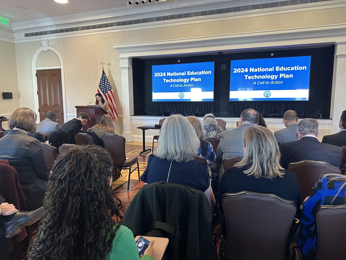 seanmcd1's tweet image. Proud to be attending the launch of the National Education Technology Plan at the White House today. #netp @nyscate @SETDA @CoSN @usedgov