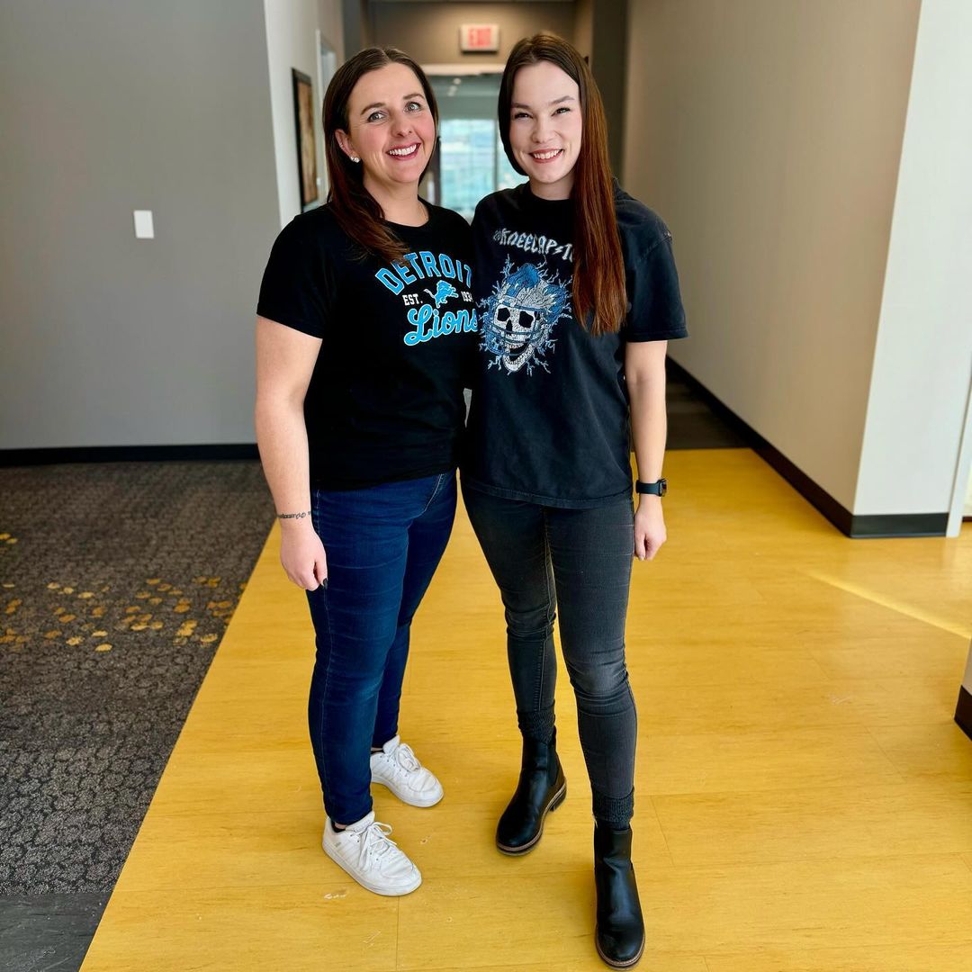 Adrian_Symphony's tweet photo. The ASO had to get in on the Detroit Lion's excitement Friday by repping our favorite gear! Also, we have a secret to tell!
The orchestra will play the Sunday Night Football theme at our Feb. concert! Don't miss it!
Comment below if you’re a Lions fan!
https://t.co/C68ruaotVs https://t.co/FO3JXtaz0B