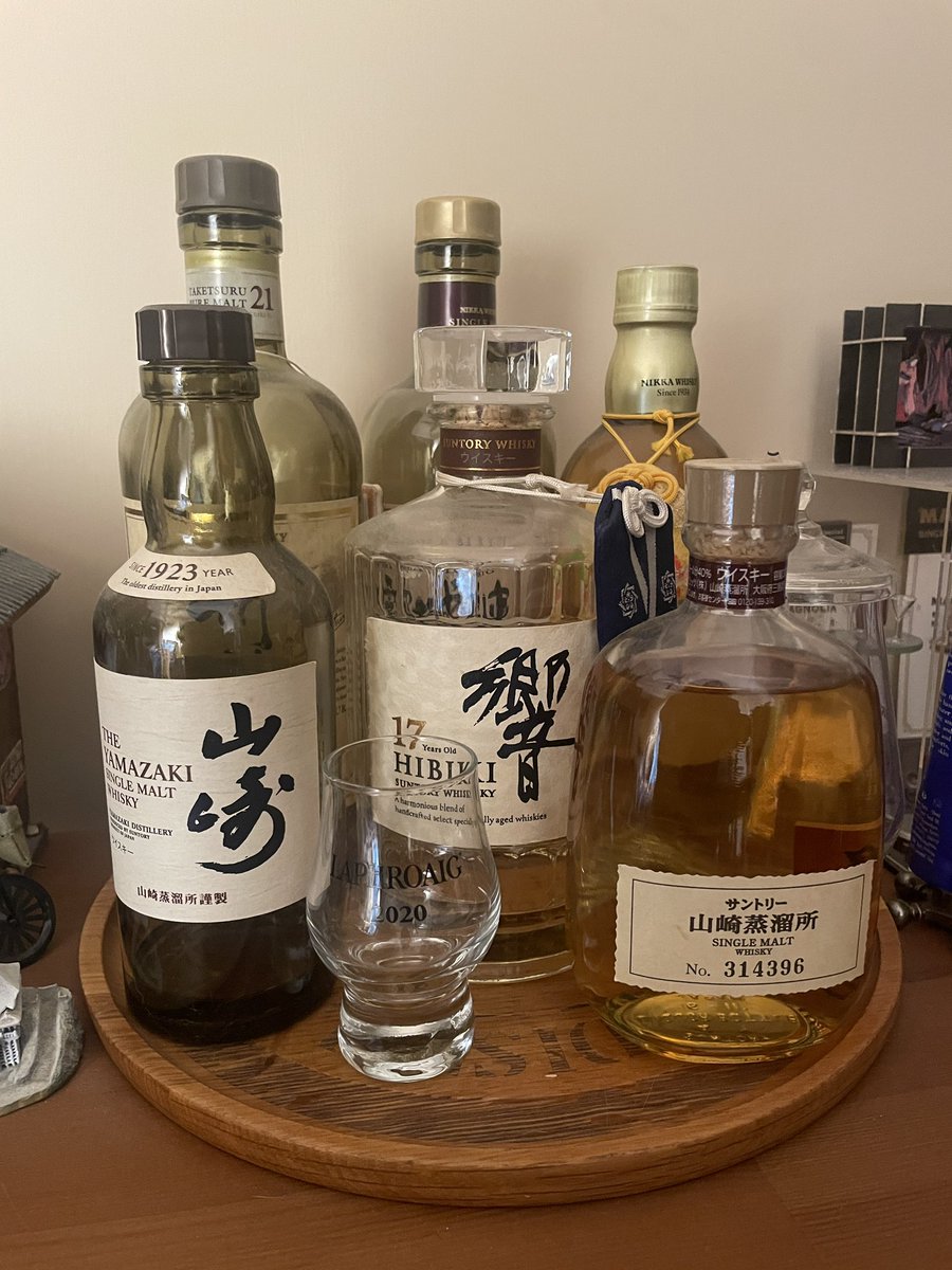 DegenDen_eth's tweet photo. Apart from collecting Pengu
I love collecting good whisky and miniature liquors. Do pengus drink too 🐧🥃?
@heynat @Mussina14 @bbbbammee https://t.co/7oTo4ZQH9R