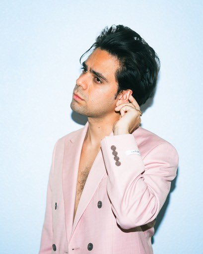 AndreewMartinez's tweet photo. 🍬 “For U” the new single by @TheHumbugsMusic will be released this Friday, January 26th. Photos by @MrAndrewZ 🍬 https://t.co/dZCP3zTtuu