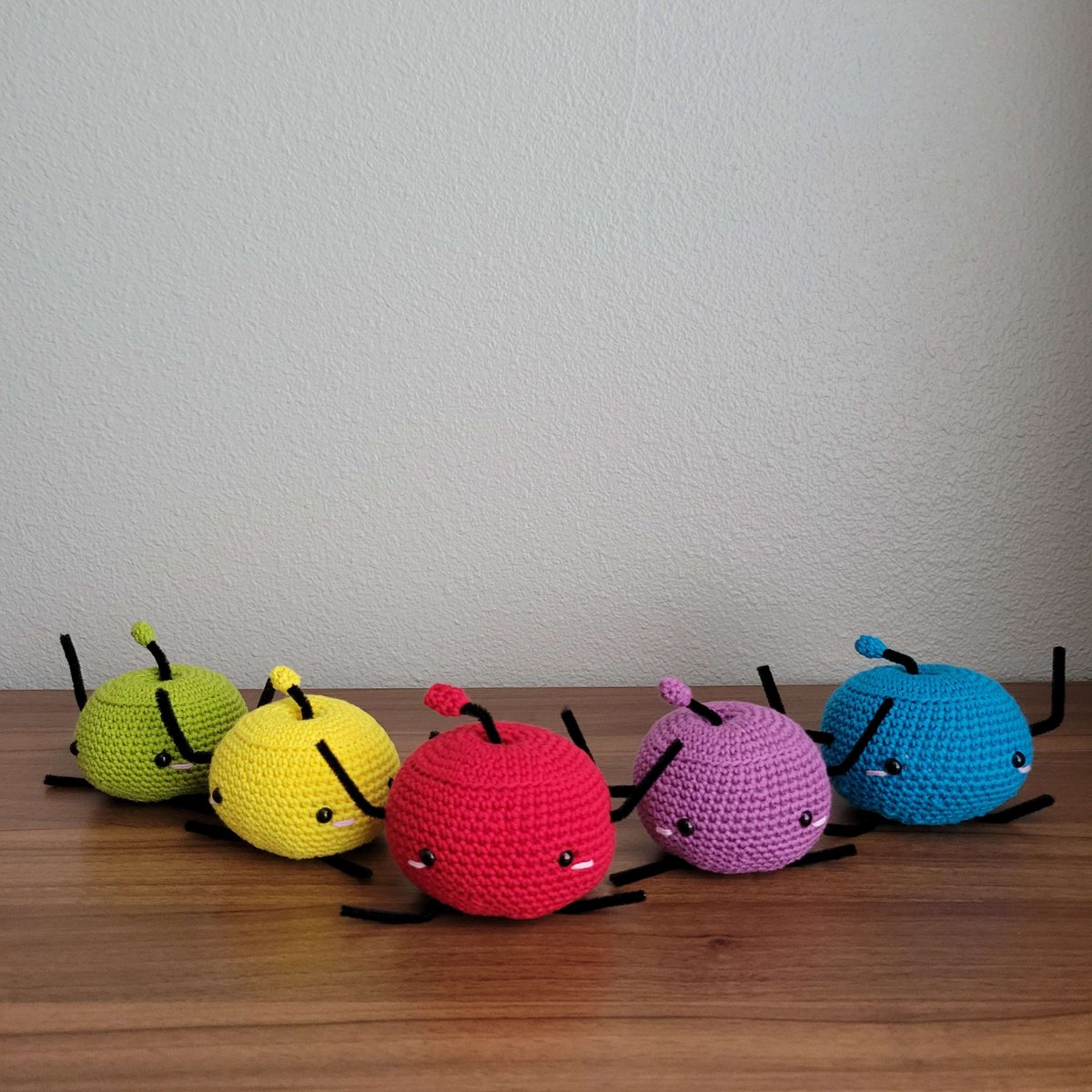 YuukosWorkshop's tweet photo. Added 2 more Junimos to the forest spirit family! ✨

https://t.co/8FWTpGEWdQ

#stardewvalley #junimo #videogame #game #crochet #amigurumi #stardewvalleycrochet #decoration #plushie #toy #collectible #handmade #handmadewithlove #handcraft #craft https://t.co/KOIvGRJvHb