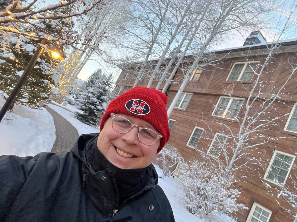 mattsmeds's tweet photo. The @VESurgery #VESS24 meeting did not disappoint as usual. Nice catching up with friends, former trainees, and new introductions. Hope everyone made it home safely! https://t.co/4T9G2p7rkC