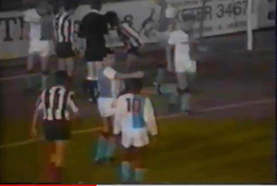 FootyArchives1's tweet photo. 🎬 20 September 1989 - an injury to Terry Gennoe sees Andy Kennedy take over in goal and Blackburn Rovers crash to a 3-0 defeat away at 4th Division Exeter City.   CLICK HERE: https://t.co/TijtyzXgWn ||| @brfcsdotcom @ajrobinson75 @ECFCST @ECFCStats @exetercity1904 ||| https://t.co/6uBw4UubMc