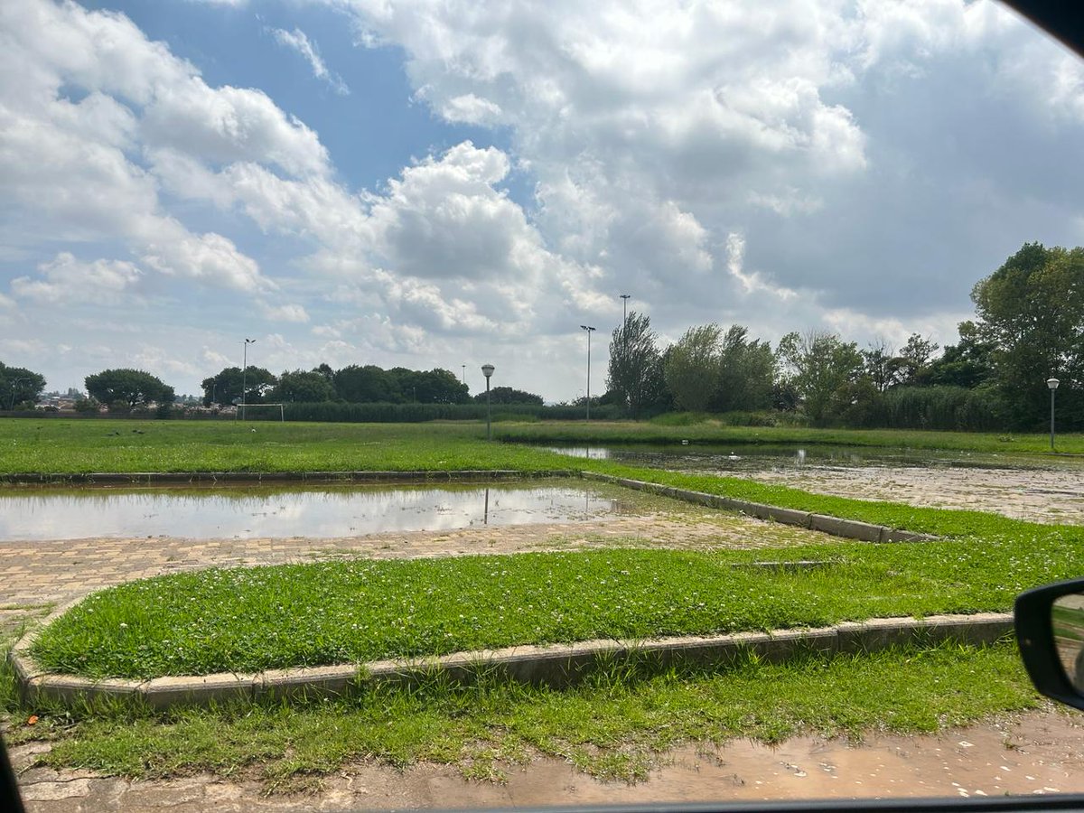 nkhalisto's tweet photo. We try so much to keep sports growing and keep the kids away from the streets and drugs ... But we can't get a simple support from our government. 
A small request to close water value on the supply to Elkah stadium its hard @JHBWater @CityofJoburgZA @DepartmentSport https://t.co/j7gpcDKvUm