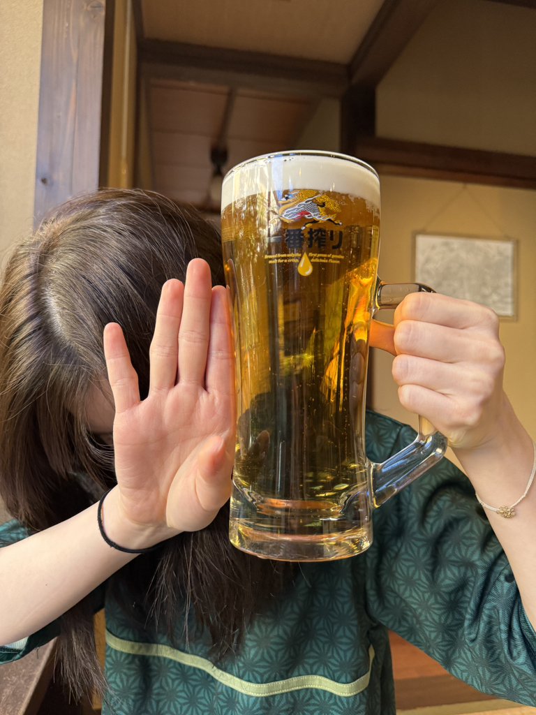 sunwooheejin's tweet photo. 🍻✨️ https://t.co/ceS5jNbhAg