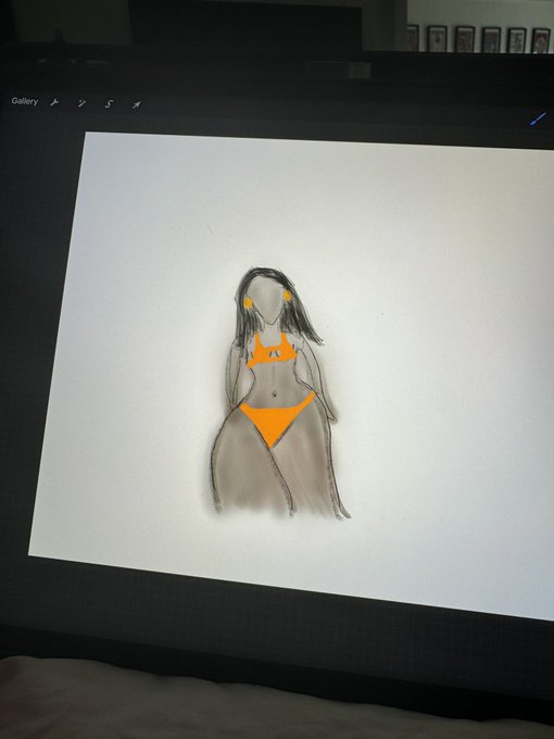 I couldn&rsquo;t even draw a straight line with a ruler as cliche as that sounds &amp; now I&rsquo;m addicted to procreate