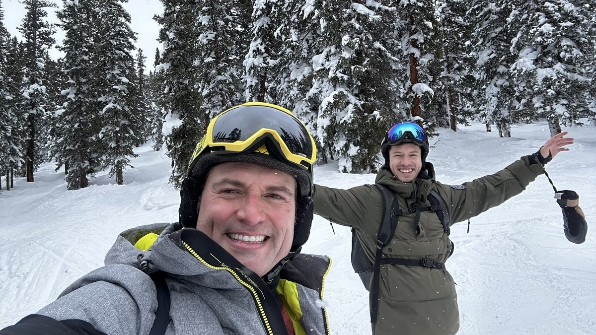So excited to be with my graduate student Tom Webb at Keystone Colorado for this conference. We had a great day skiing yesterday- a perfect prelude to what promises a fantastic 3-days of science. Come chat (and ski ⛷️) with us! 
@KeystoneSymp #KSProteinDeg24 #KSProximityTx24