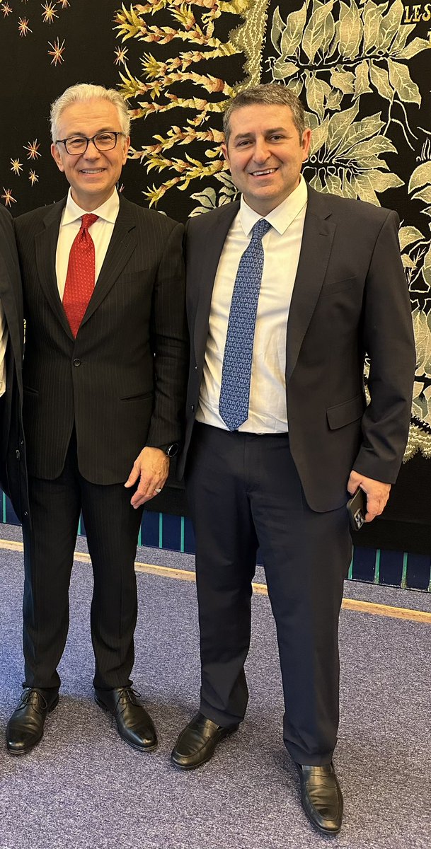 georgemilon's tweet photo. Είχα την τιμή να βρίσκομαι σήμερα στο Στρασβούργο ως Γενικός Γραμματέας της Βουλής των Ελλήνων και να παρευρεθώ στην εκλογή του Βουλευτή @RoussopoulosTh στη θέση του Προέδρου της Κοινοβουλευτικής Συνέλευσης του Συμβουλίου της Ευρώπης. 

Είναι η πρώτη φορά στα 75 χρόνια λειτουργίας αυτού του τόσο σημαντικού ευρωπαϊκού οργανισμού, που ένας 🇬🇷 βουλευτής εκλέγεται στο εν λόγω αξίωμα και μάλιστα ομόφωνα με διακομματική στήριξη από τα πέντε μεγάλα κόμματα της Κοινοβουλευτικής Συνέλευσης. 

Το @coe είναι από τους παλιότερους και επιφανέστερους οργανισμούς  της Ευρώπης, απαρτίζεται από 46 κράτη και  πρωτοστατεί στους τομείς των ανθρώπινων δικαιωμάτων, της Δημοκρατίας και του Κράτους Δικαίου. 

Παράλληλα αντιπροσωπεύει περισσότερους από 670 εκατομμύρια πολίτες. 

Η προεδρία της Κοινοβουλευτικής Συνέλευσης του Συμβουλίου της Ευρώπης έχει σημαντικό ρόλο διότι αυτή εκλέγει τον Γενικό Γραμματέα του Συμβουλίου της Ευρώπης, αυτή εκλέγει τον Επίτροπο Ανθρωπίνων Δικαιωμάτων, αυτή εκλέγει τους δικαστές του Δικαστηρίου Ανθρωπίνων Δικαιωμάτων, το περίφημο Δικαστήριο Ανθρωπίνων Δικαιωμάτων, ενώ η Κοινοβουλευτική Συνέλευση αποστέλλει παρατηρητές σε χώρες για να παρακολουθεί τη διεξαγωγή εκλογών και κατά πόσον αυτές γίνονται με βάση τους κανόνες του κράτους δικαίου και της αντιπροσωπευτικότητας της ψήφου. 

Η προεδρία συνεπώς αυτού του τόσου σημαντικού οργάνου από έναν Έλληνα βουλευτή τον κ.  @RoussopoulosTh δεν μπορεί παρά να μας γεμίσει χαρά και να μας κάνει όλους περήφανους.