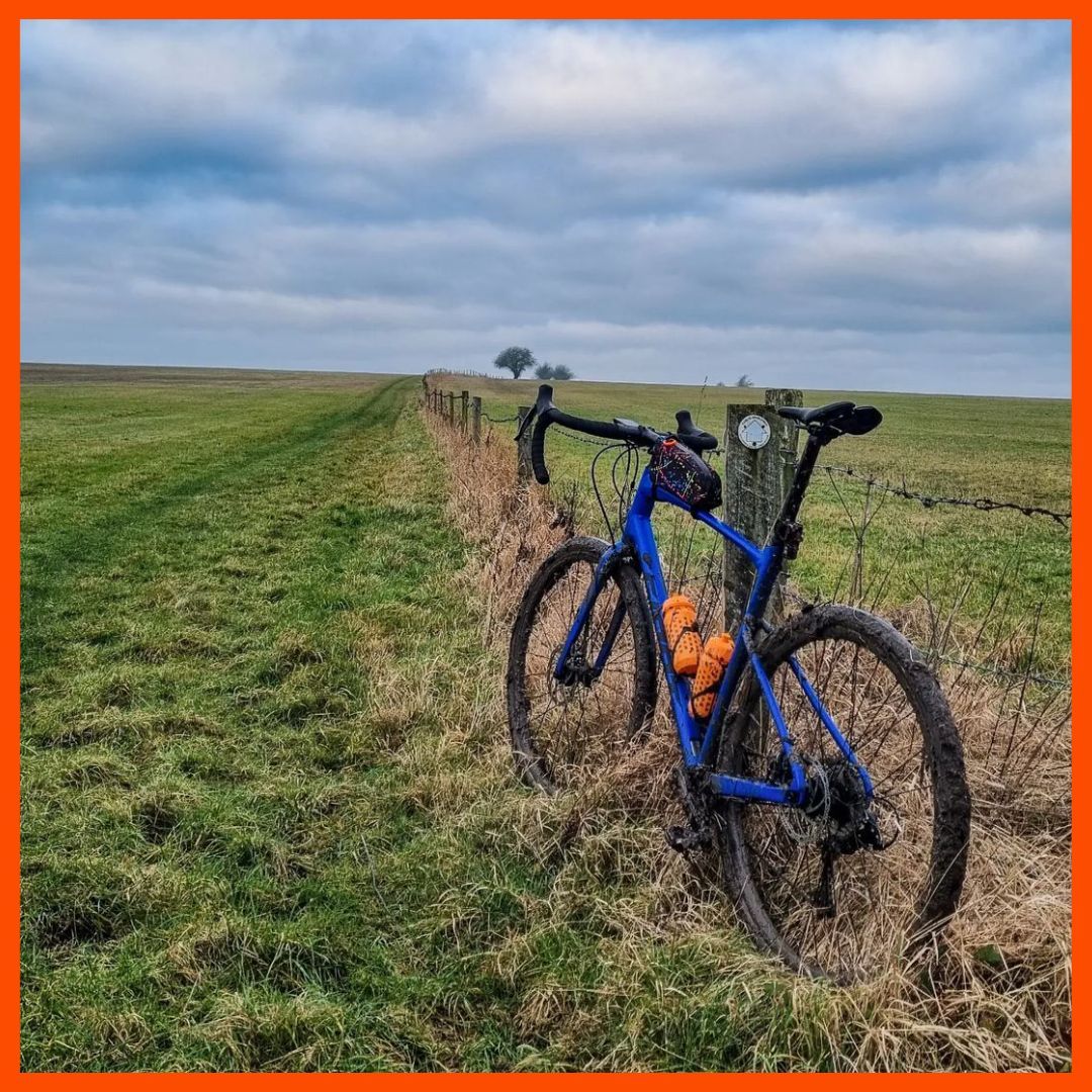 VeloSkin's tweet photo. Ah, winter. When the mud is claggy and makes your bike stop working 🔧

#MyVeloSkin #FormulatedPerformance https://t.co/6RcxylteTt