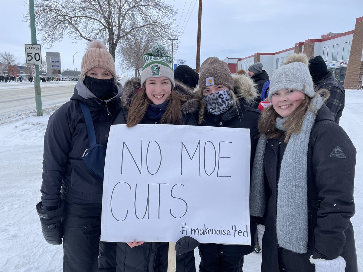 MsEMooney's tweet photo. Day 2 of marching for the future of education in SK. Great to see parents and students out supporting today! #ISupportSTF #IAmSTF https://t.co/AGX9dKona9