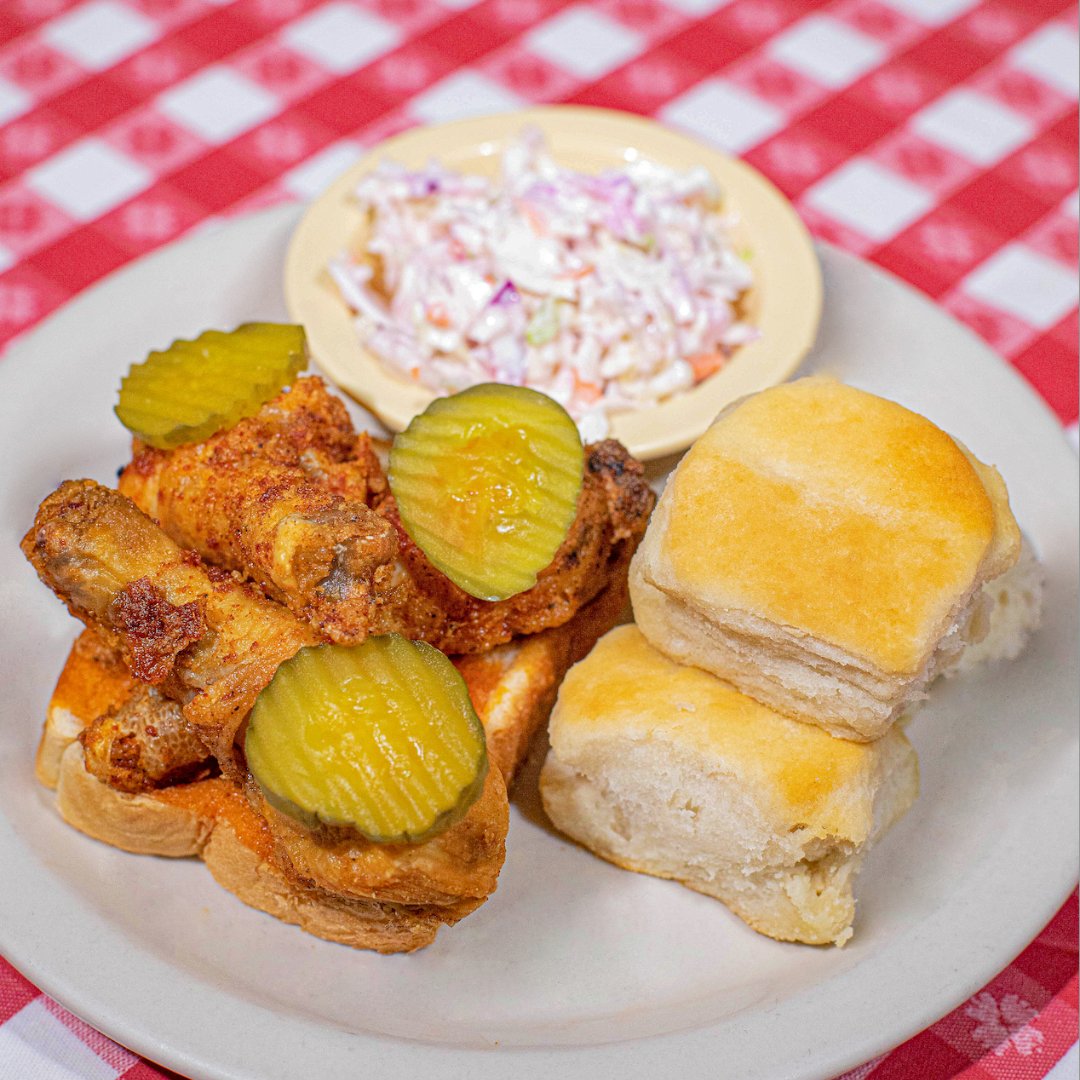 NashvilleScene's tweet photo. Can you feel the temperatures rising in anticipation of #HotChickenWeek24? Enjoy $7 hot chicken specials from 35+ local restaurants for one week only — Jan. 29-Feb. 4. 

Don't miss the kickoff party Monday at Tee Line, 5-8 p.m.

More info>> https://t.co/v1yXNnplLs https://t.co/KSQY7fSAb2