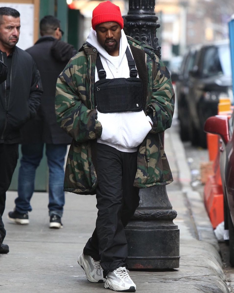 YeMoments's tweet photo. Kanye West in NYC wearing the Alyx chest rig (2017) https://t.co/L534kFx42z