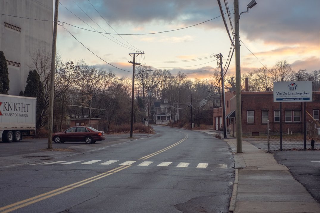 Lofihour1's tweet photo. winter in connecticut [series] https://t.co/Br38kplY8l