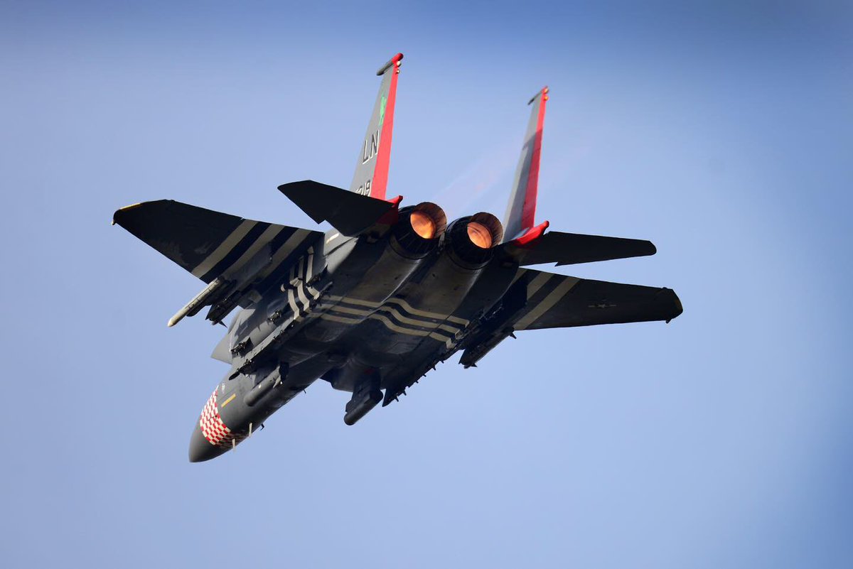 Boneyardsafari's tweet photo. A look back to 2019 with an F-15E Strike Eagle of the 48th Fighter Wing painted in the  heritage colors of it’s P-47 Thunderbolt predecessor at #rafLakenheath, England. #f15e #usaf #airpower #afheritage #p47 #wwii #48thfw #aviationsafari #aviationpreservation #boneyardsafari https://t.co/JWJqEHh3PV