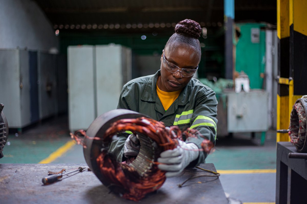 UNIDO's tweet photo. #PortraitsofProsperity: Josephine, a dedicated educator, equips Liberia's youth with the necessary skills for the job market thanks to the EU funded #UNIDO's Youth Rising project. As #InternationalEducationDay nears, let's reflect on the power of education https://t.co/gvrXx9cesH https://t.co/nIPKRrfrSB