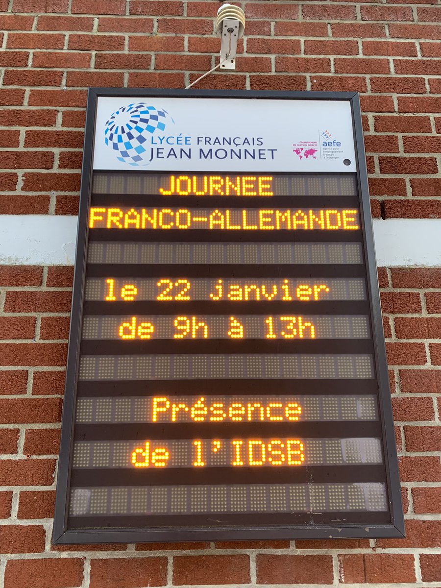 LfjmPrimaire's tweet photo. |#Evènement - #Journée franco-allemande-24|-La SI allemand du @LfjmPrimaire  a accueilli l’#IDSB à l’occasion du 61ème anniversaire du #TraitéElysée. Au programme #Sport - #Littérature - #Culture - #Lecture de textes historiques - #GastronomieAllemande-@aefeinfo @AmbassFranceBel https://t.co/6ui2Zg1hp2