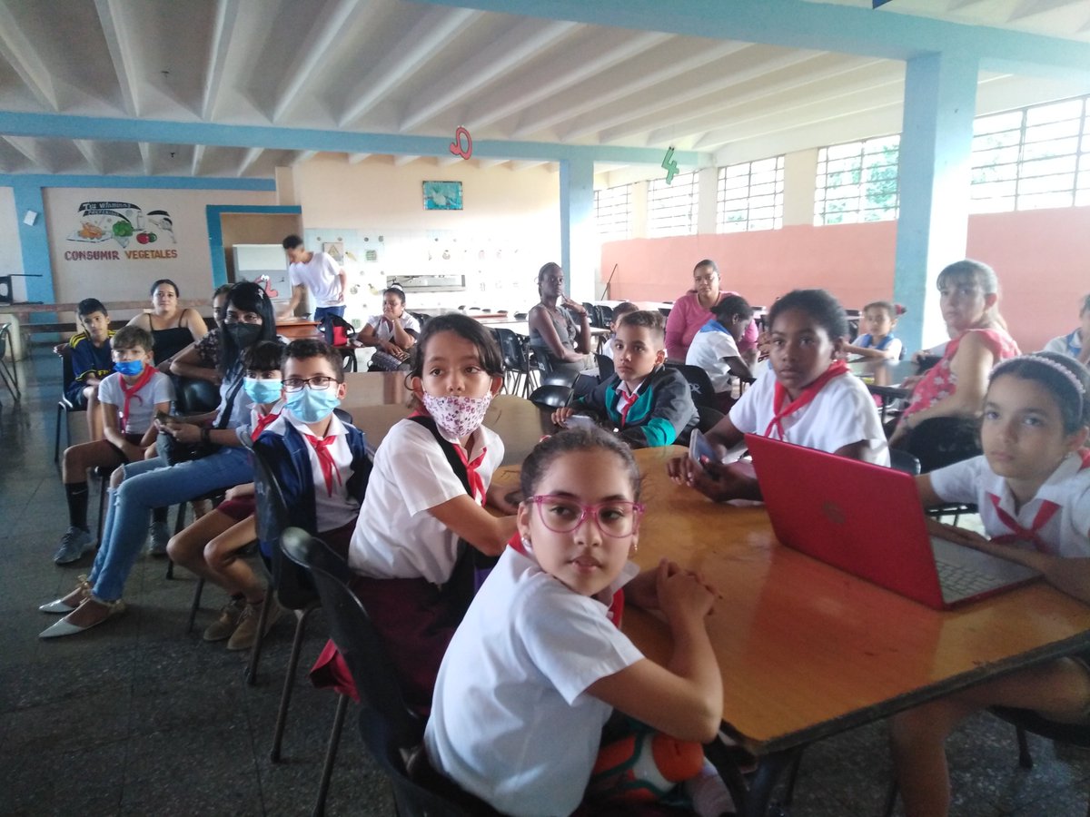 GLORIOSA SEMANA!!!,inicia el mayor evento internacional de creación de juegos #GGJ24cu. Pioneros de la escuela primera 5 de septiembre en #LaLisa listos para participar! Gracias a sus profesoras de computación y al proyecto extensionista ICI++. <a href="/universidad_uci/">Universidad de las Ciencias Informáticas</a> <a href="/yadianperez/">Yadian G. Pérez</a>