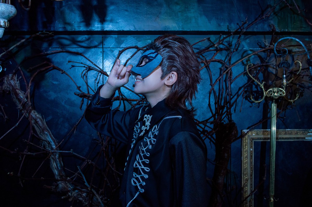 ※Cosplay / utpr

🥀🪞 🥀🪞 🥀🪞 🥀🪞 🥀🪞

B L A C K   G A R D E N

🥀🪞 🥀🪞 🥀🪞 🥀🪞 🥀🪞

Van Kiryuin as Virgil

photo/てれきゃす