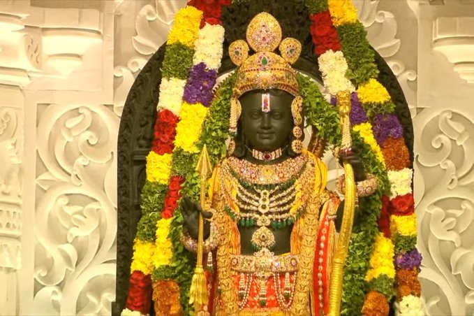 sweta911677's tweet photo. आज के लिए इससे मनमोहक दृश्य कुछ और हों ही नहीं सकता
जय श्री राम 🙏🙏🙏🙏
#GunturKaaram #AskGG
#RamMandir #VoteForMaya
#RohitSharma𓃵 🐐 #TejRan
#ViratKohli #Shami #Biggboss17 #Abhiya #Abhisha #Covid #Perletti #JohnnyMinge #Israel #jaalim https://t.co/LSzq0rnYQg