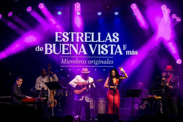 #JazzPlaza2024 | 'Estrellas de Buena Vista y más'.
Bajo la dirección musical del Mtro. Pancho Amat, llegará #hoy al #TeatroNacional como parte de las propuestas de la 39 edición del Festival Internacional #JazzPlaza en #Cuba. 🇨🇺 
🔗n9.cl/cr08f #MejorArteParaTodos