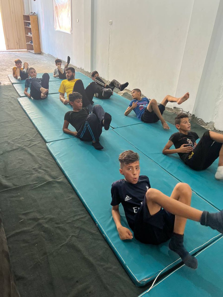 buriedsignals's tweet image. For two years, Said led the Wallrunners Academy in Gaza. Despite the responsibilities of young fatherhood, he generously volunteered his time to teach martial arts and parkour to children, doing so three times a week with unwavering commitment.

Said was not just an instructor;…