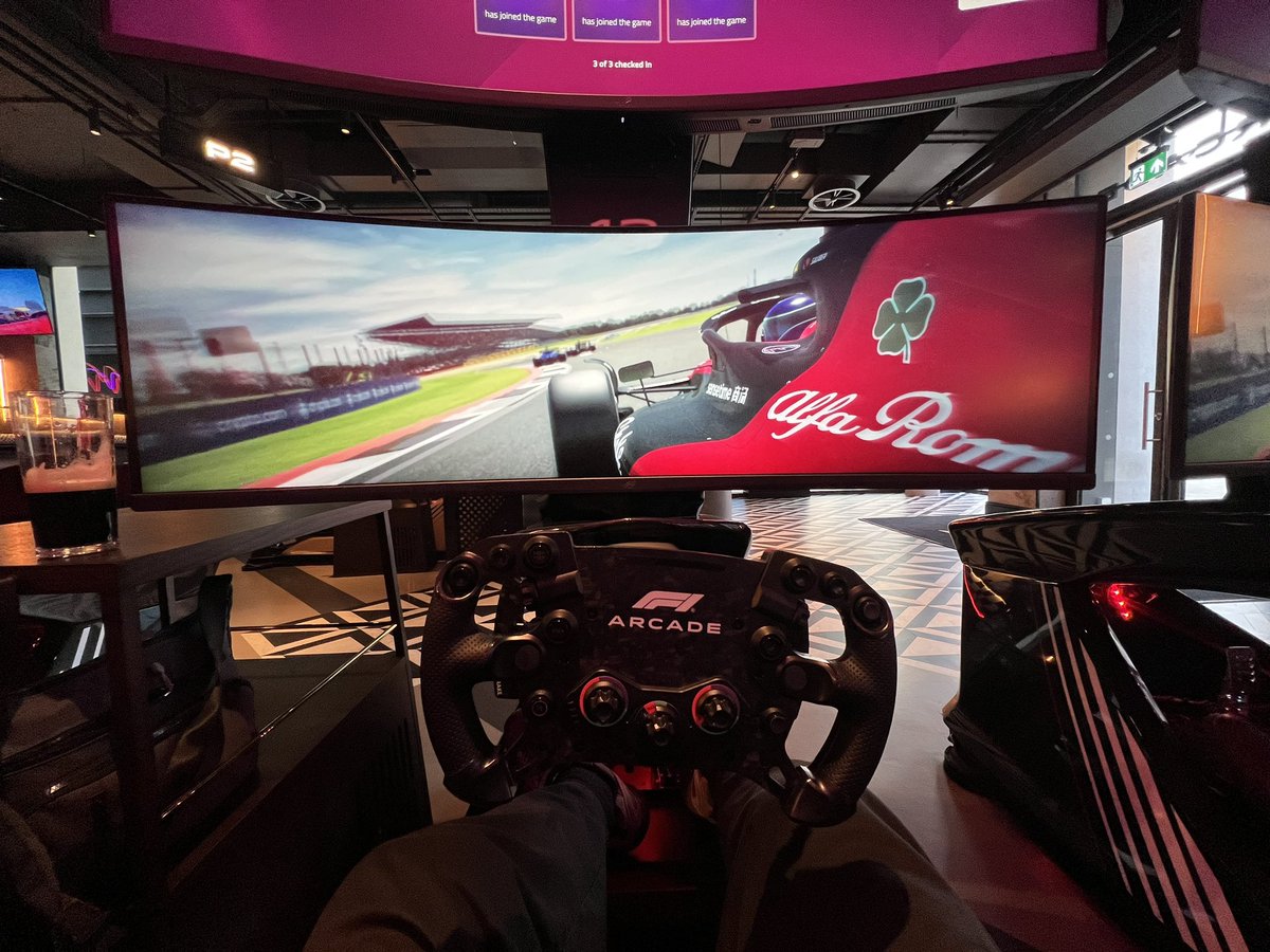 wapple15's tweet photo. Monday afternoon #BeerView #CiderView with @kmr036 &amp; @jamie_bishop in #Birmingham 🏴󠁧󠁢󠁥󠁮󠁧󠁿
Laughing our arses off having too much fun at @F1Arcade https://t.co/bbvpe4tB8Y